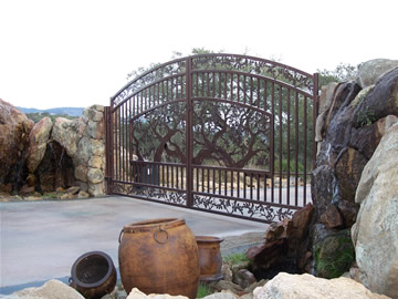 Oak Leaf Gate